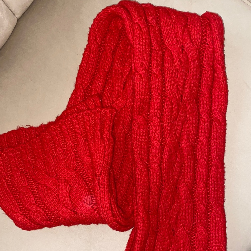 Cozy Red Cable Knit Scarf